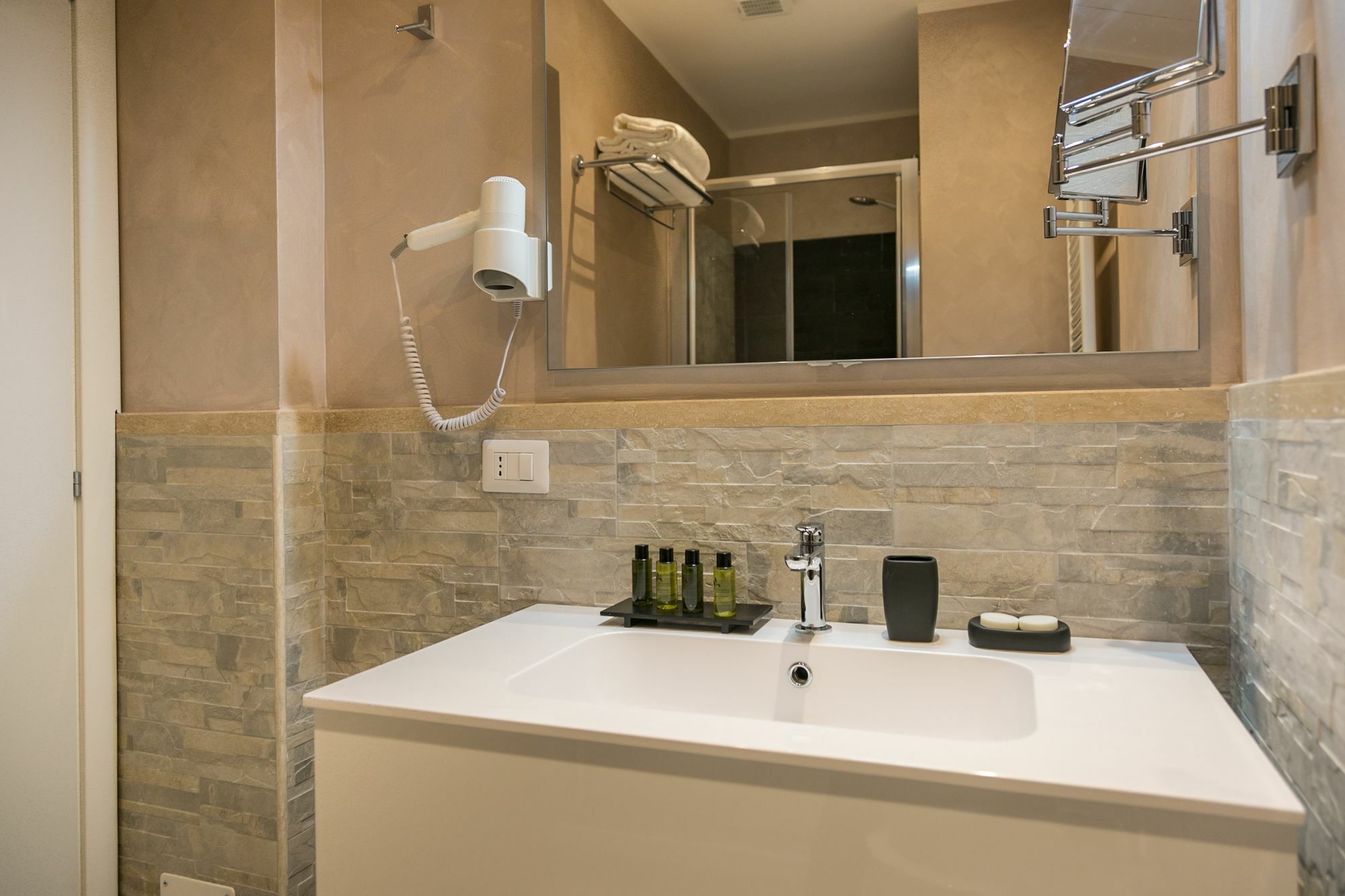 Residenza Augustea Guest house 2*
